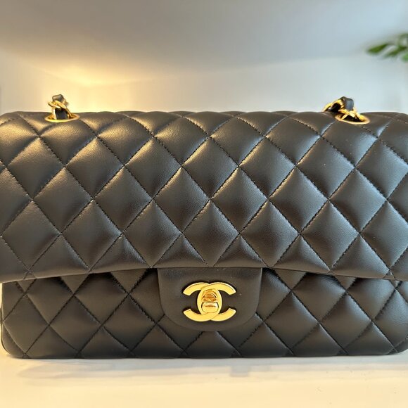 Chanel Classic Flap Lambskin - 9.8 Condition - Black/Gold in Medium/Large - Picture 1 of 11